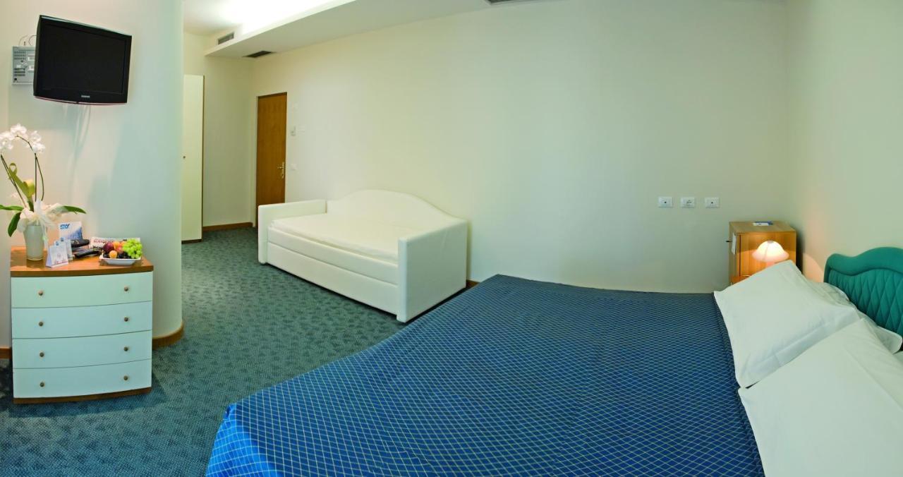 Hotel Sorriso Milano Marittima Exterior foto