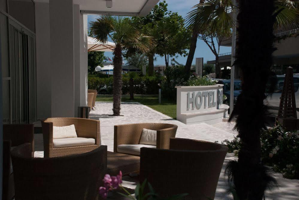 Hotel Sorriso Milano Marittima Exterior foto