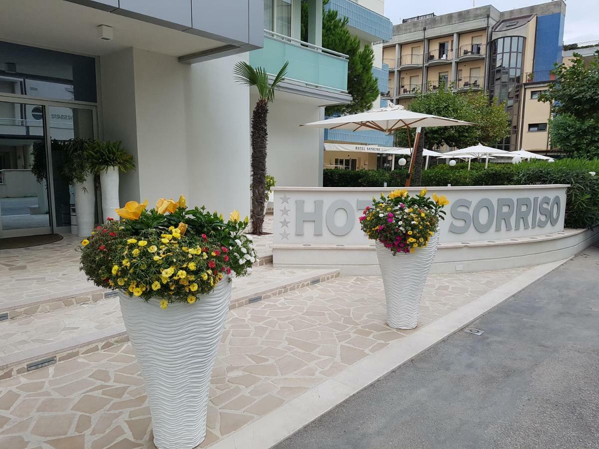 Hotel Sorriso Milano Marittima Exterior foto